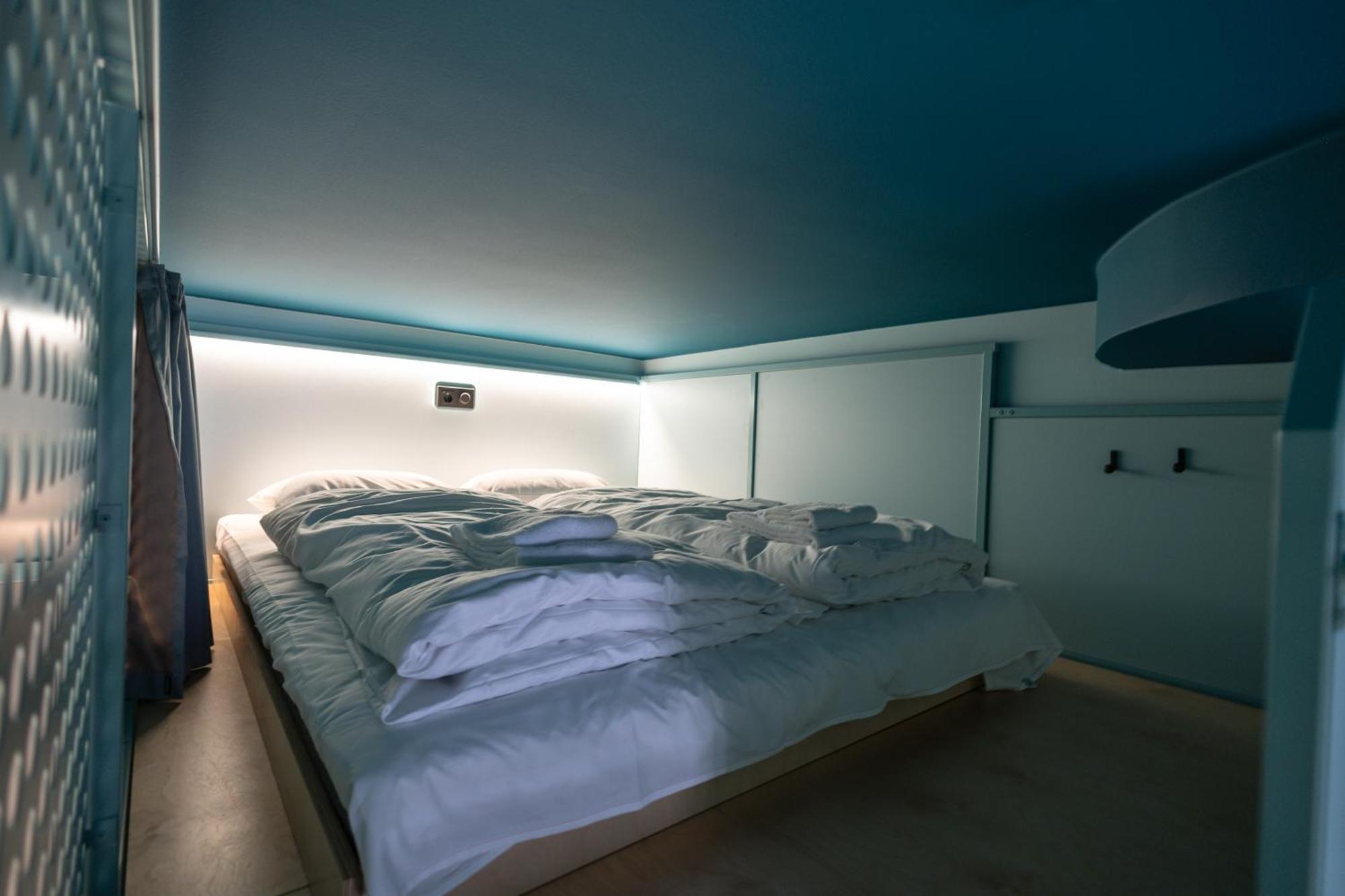 Vandrarhem Bunks At Rode