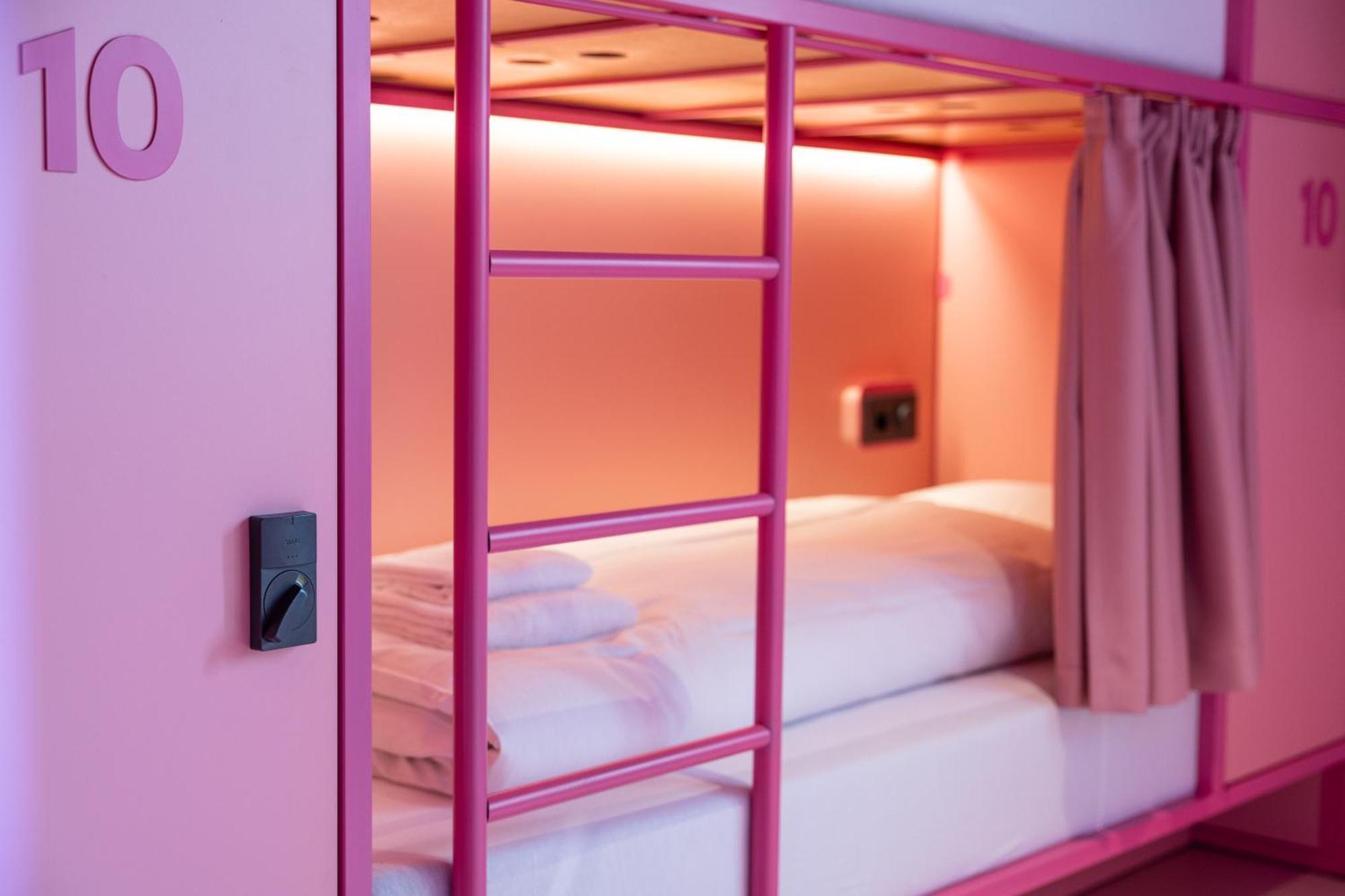 Vandrarhem Bunks At Rode