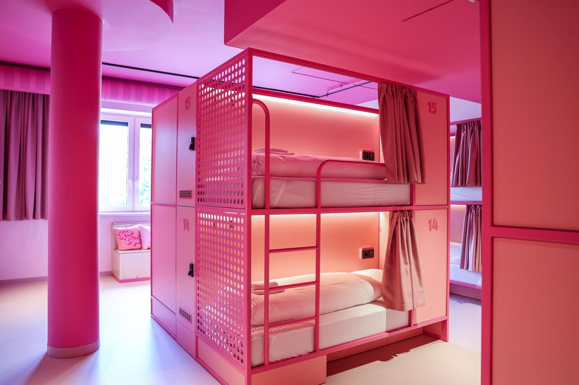 Bunks At Rode Vandrarhem Oslo